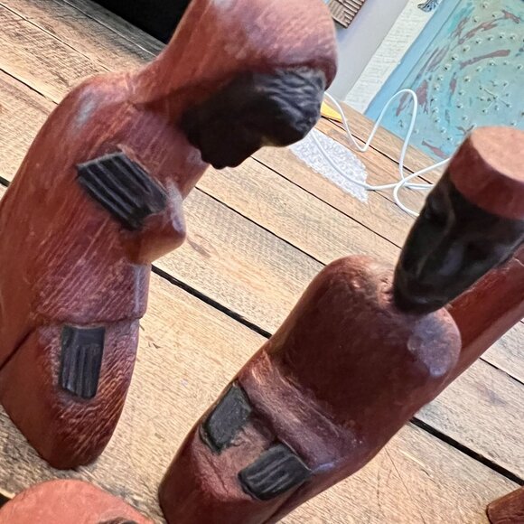 Hand Carved Wooden Nativity Tribal Set of 12 Jesus Mary Joseph Kings Christmas - Picture 7 of 16